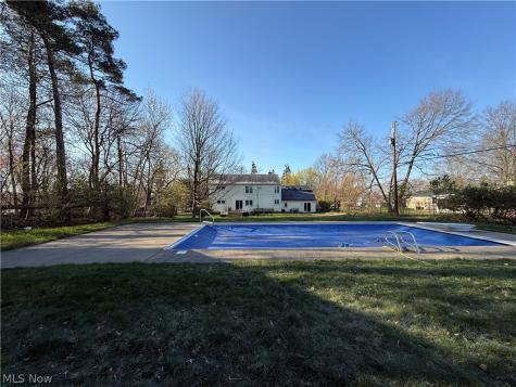 2411 55th Street NE Canton OH 44721