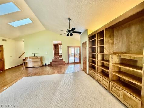 2411 55th Street NE Canton OH 44721
