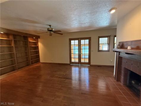 2411 55th Street NE Canton OH 44721