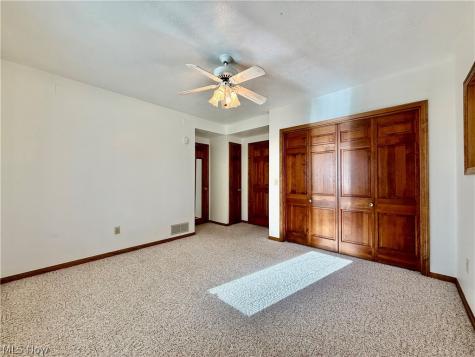 2411 55th Street NE Canton OH 44721