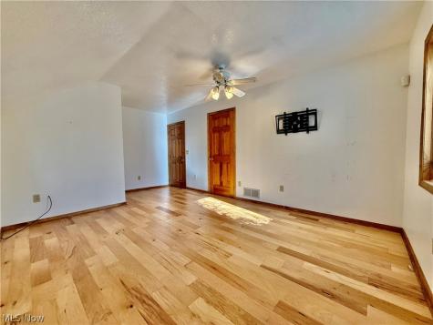 2411 55th Street NE Canton OH 44721