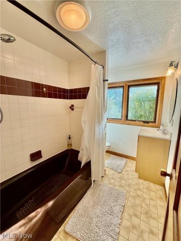 2411 55th Street NE Canton OH 44721