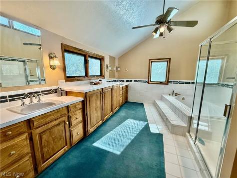 2411 55th Street NE Canton OH 44721