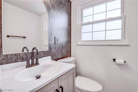 447 Saint Lawrence Boulevard Eastlake OH 44095