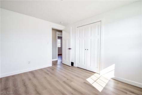 447 Saint Lawrence Boulevard Eastlake OH 44095
