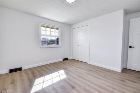 447 Saint Lawrence Boulevard Eastlake OH 44095
