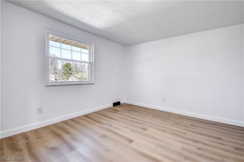 447 Saint Lawrence Boulevard Eastlake OH 44095