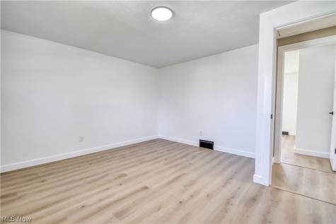 447 Saint Lawrence Boulevard Eastlake OH 44095