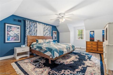 102 Winston Road Akron OH 44313