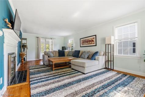 102 Winston Road Akron OH 44313