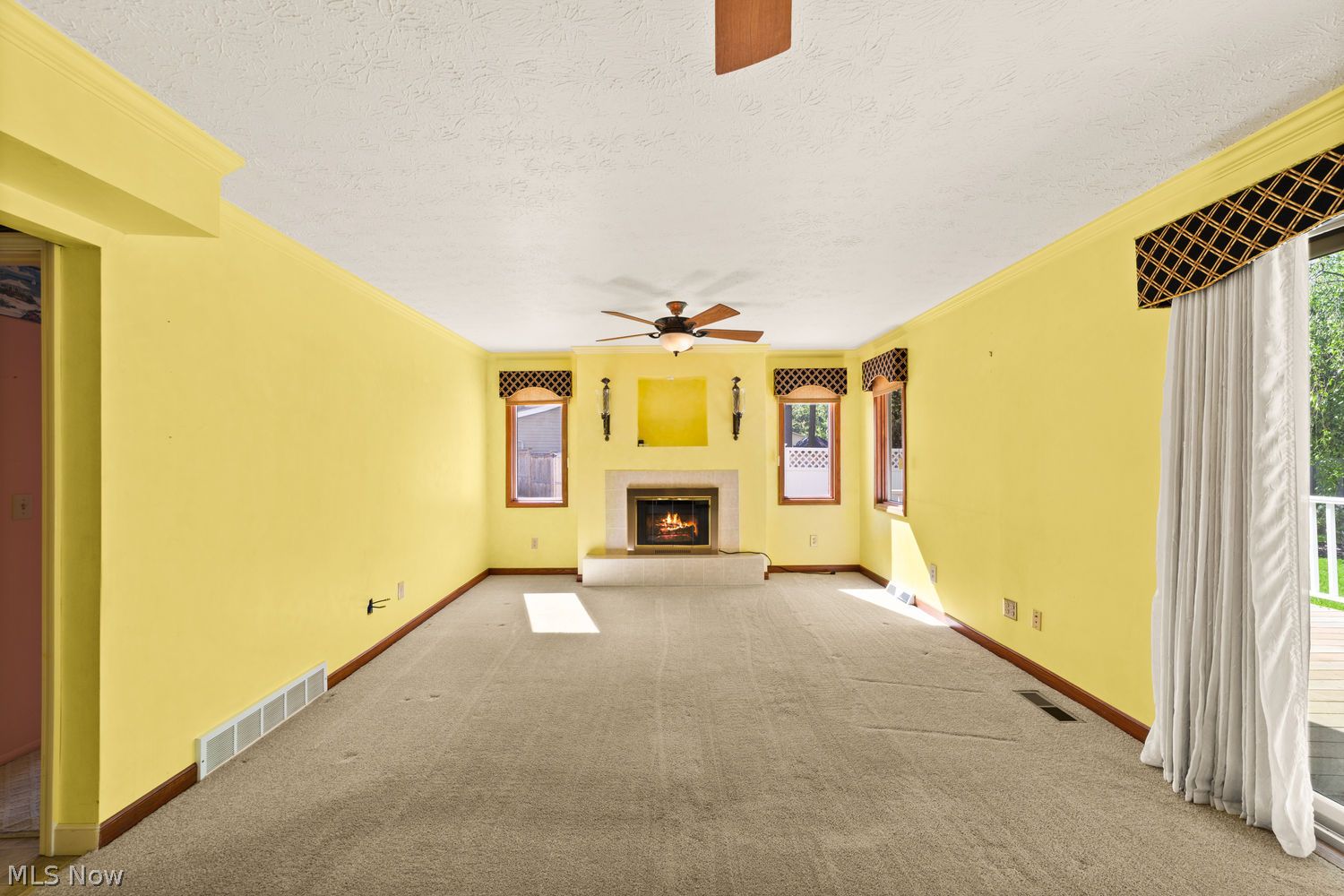 126 Wilshire Court Elyria OH 44035