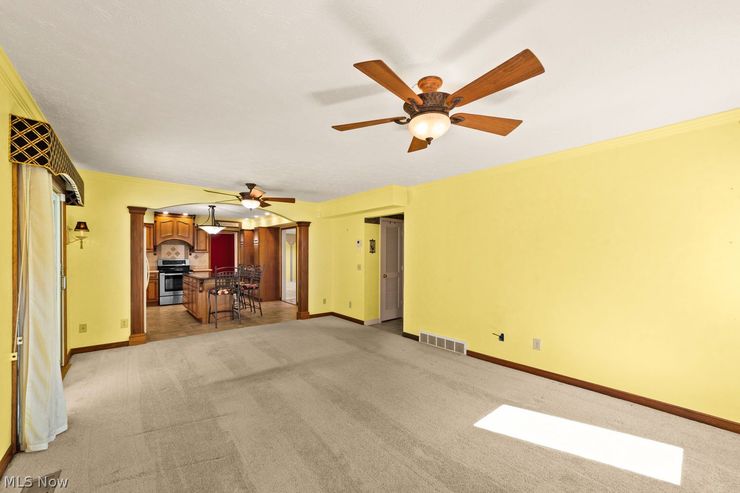126 Wilshire Court Elyria OH 44035
