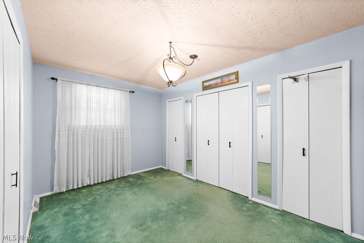 126 Wilshire Court Elyria OH 44035