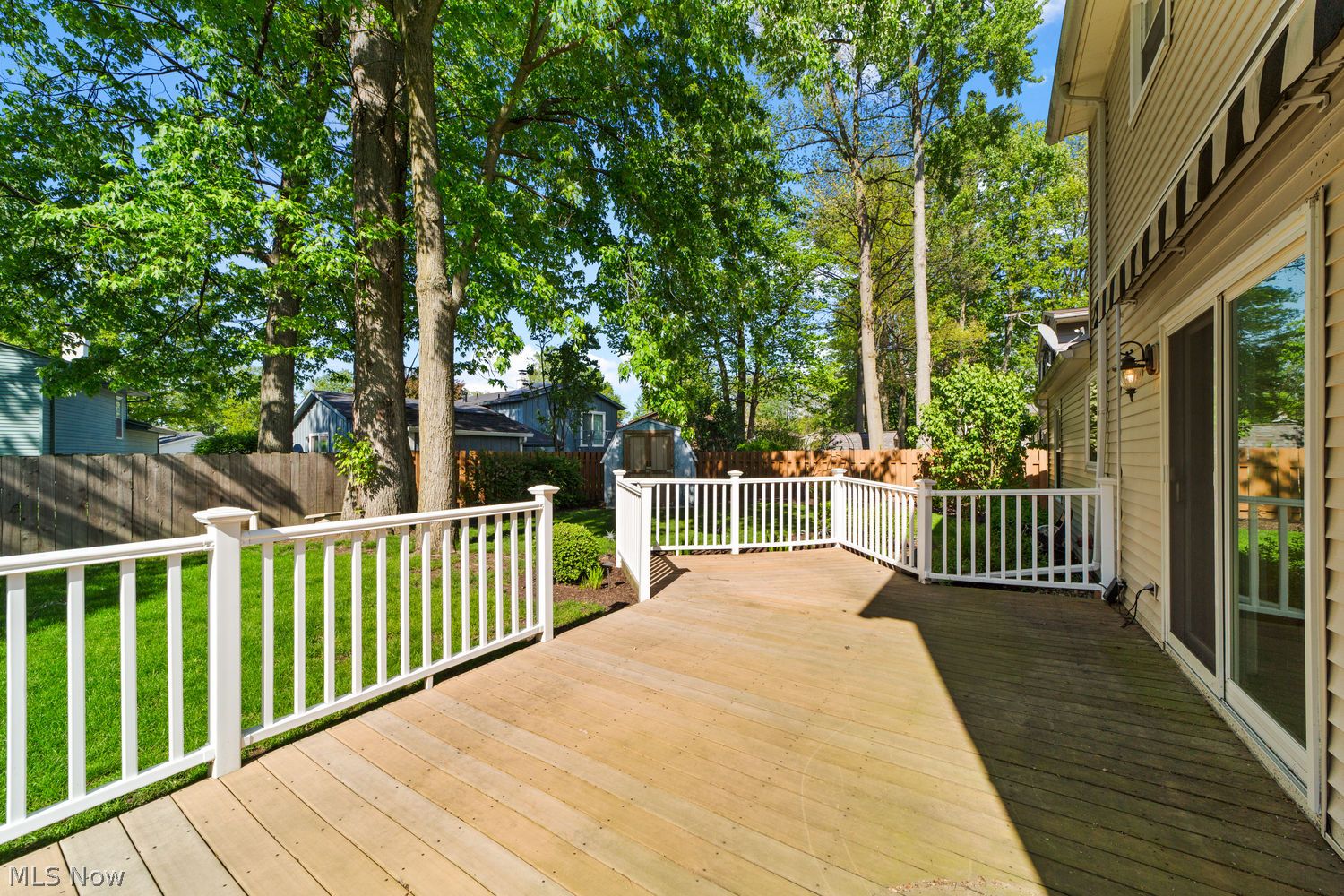 126 Wilshire Court Elyria OH 44035