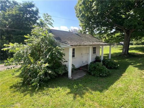 1108 Wooster Road Millersburg OH 44654