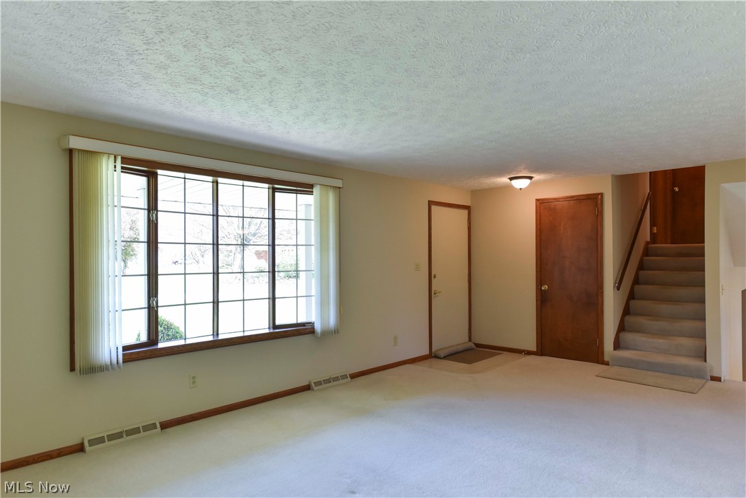 13530 Amodio Avenue NW Uniontown OH 44685