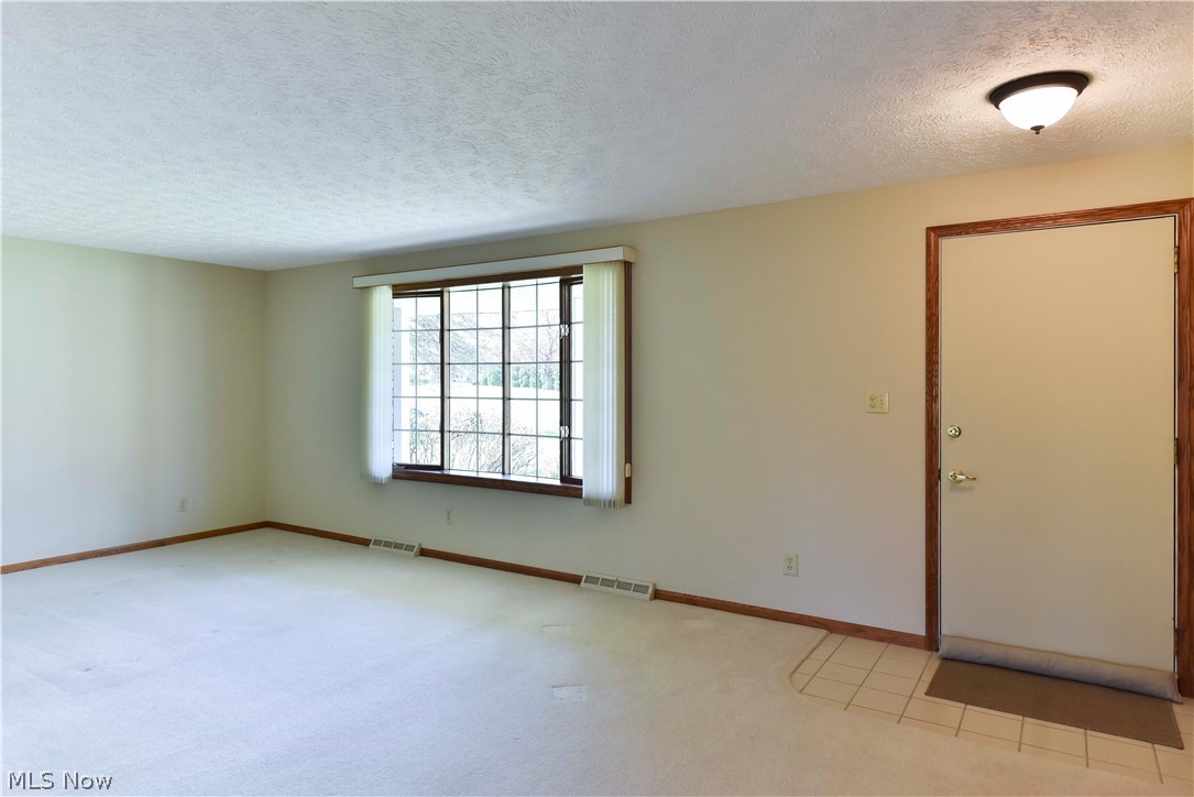 13530 Amodio Avenue NW Uniontown OH 44685