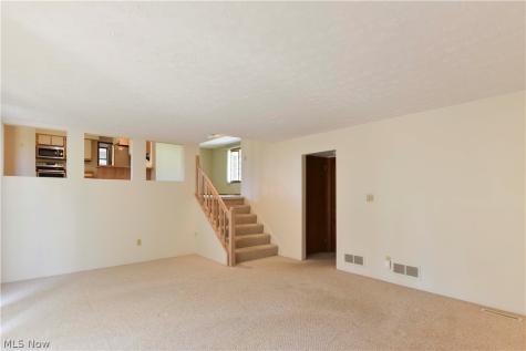 13530 Amodio Avenue NW Uniontown OH 44685