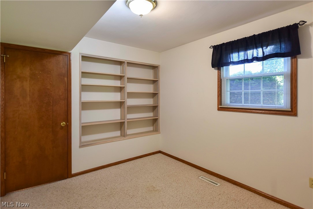 13530 Amodio Avenue NW Uniontown OH 44685