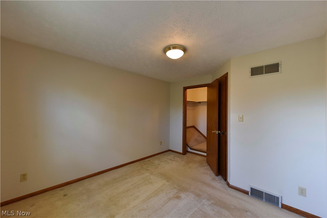 13530 Amodio Avenue NW Uniontown OH 44685
