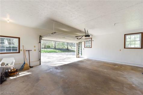 13530 Amodio Avenue NW Uniontown OH 44685