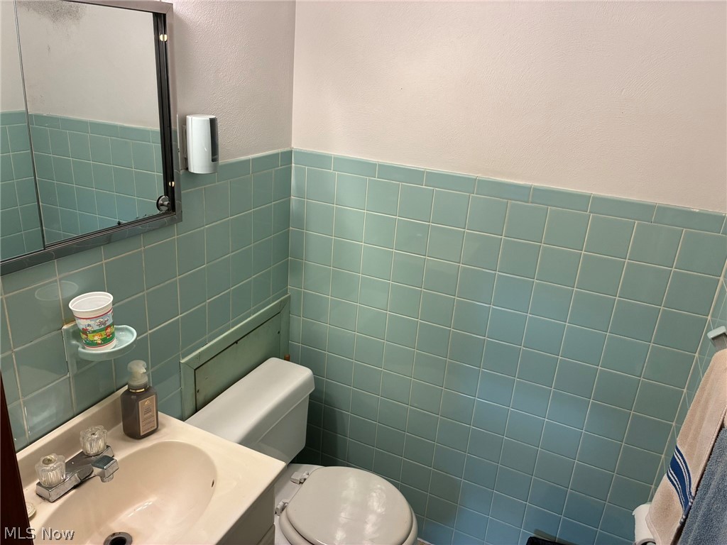 21 Sarah Boulevard Toronto OH 43964