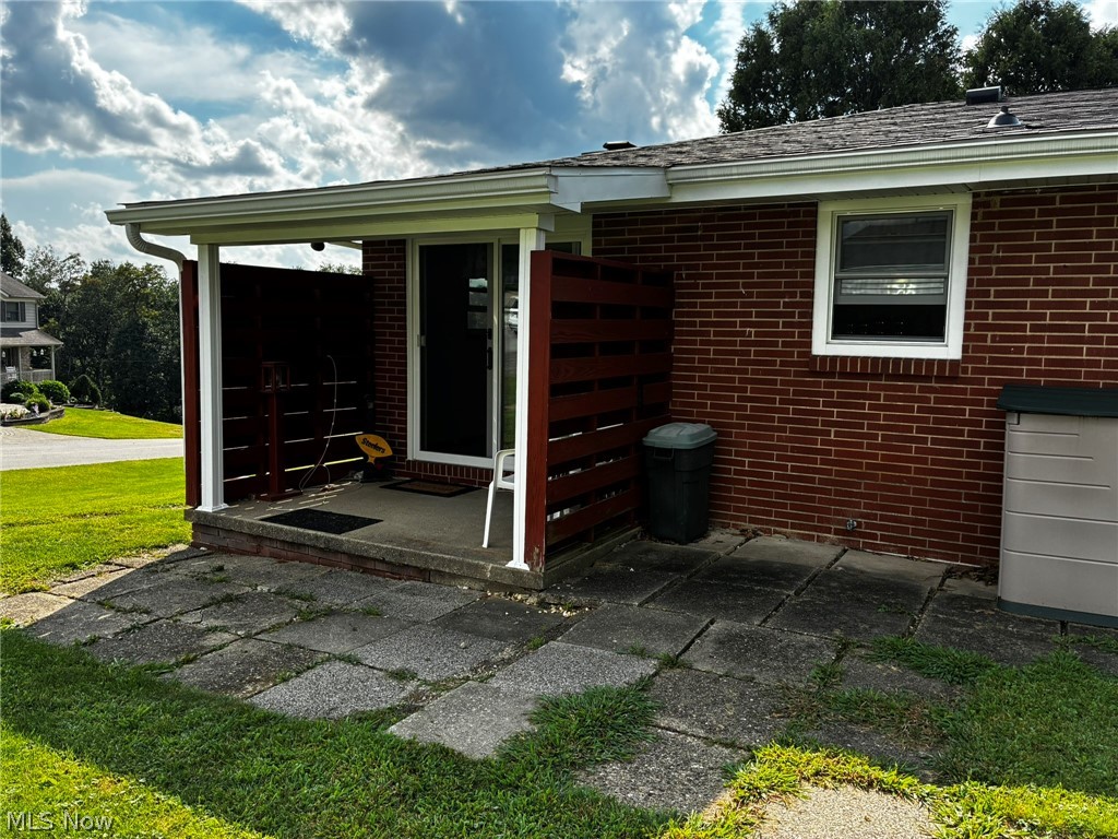 21 Sarah Boulevard Toronto OH 43964