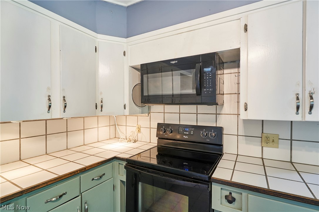7091 Akron Avenue NW New Franklin OH 44614