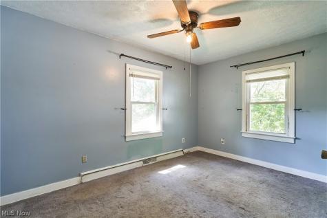 7091 Akron Avenue NW New Franklin OH 44614