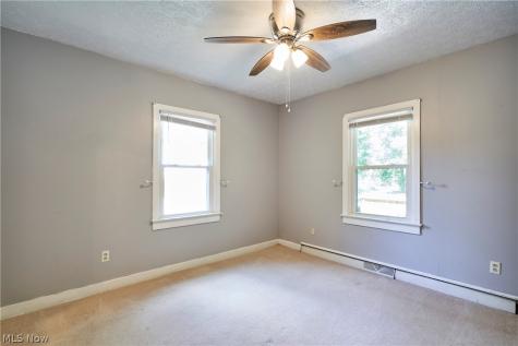 7091 Akron Avenue NW New Franklin OH 44614