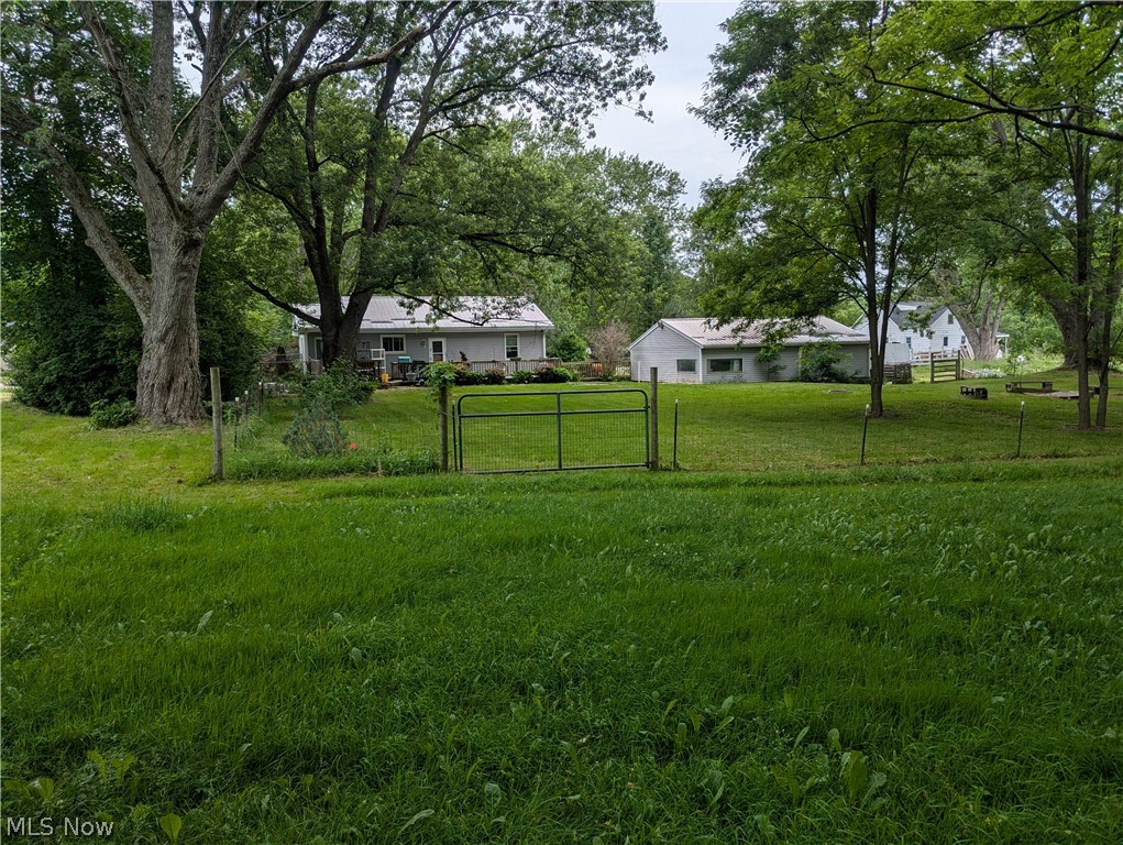 7091 Akron Avenue NW New Franklin OH 44614