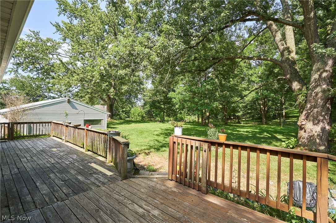 7091 Akron Avenue NW New Franklin OH 44614