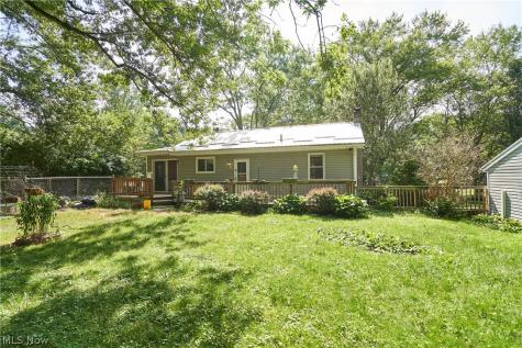7091 Akron Avenue NW New Franklin OH 44614