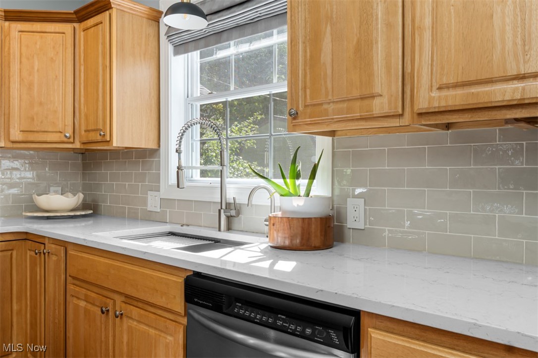 1730 Randall Road Cleveland OH 44113