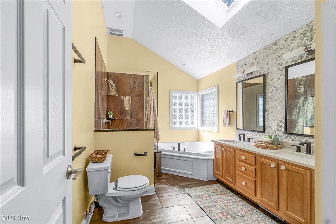 1730 Randall Road Cleveland OH 44113