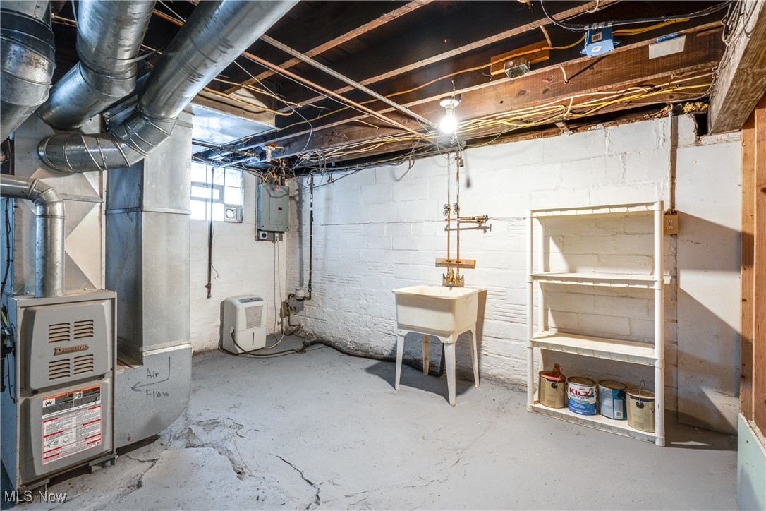 1228 Murray Avenue Akron OH 44310
