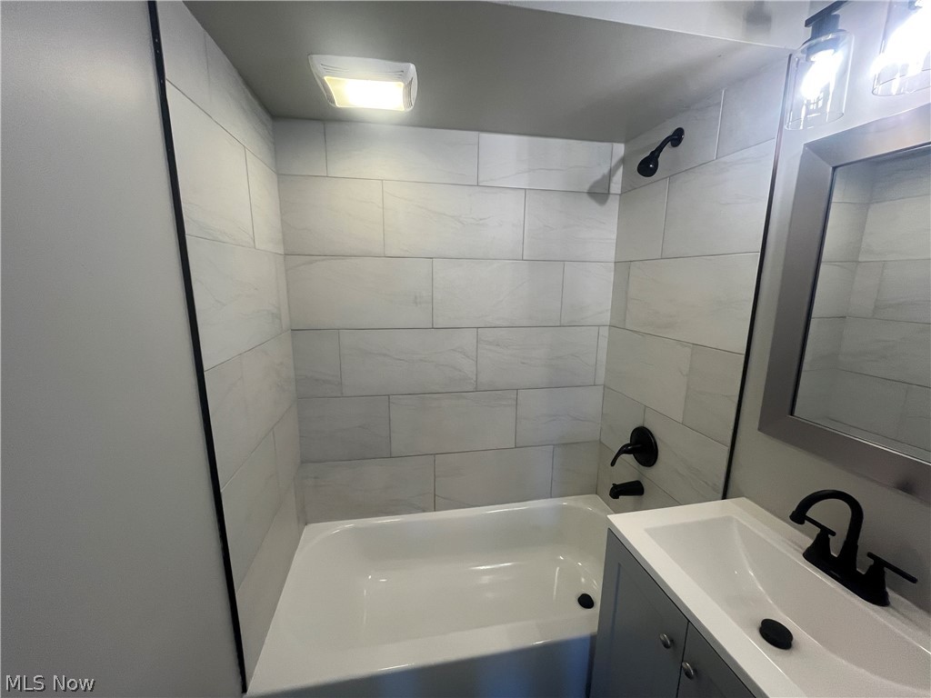 4464 W 138th Street Cleveland OH 44135