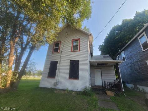 1023 4th Street SW Canton OH 44707