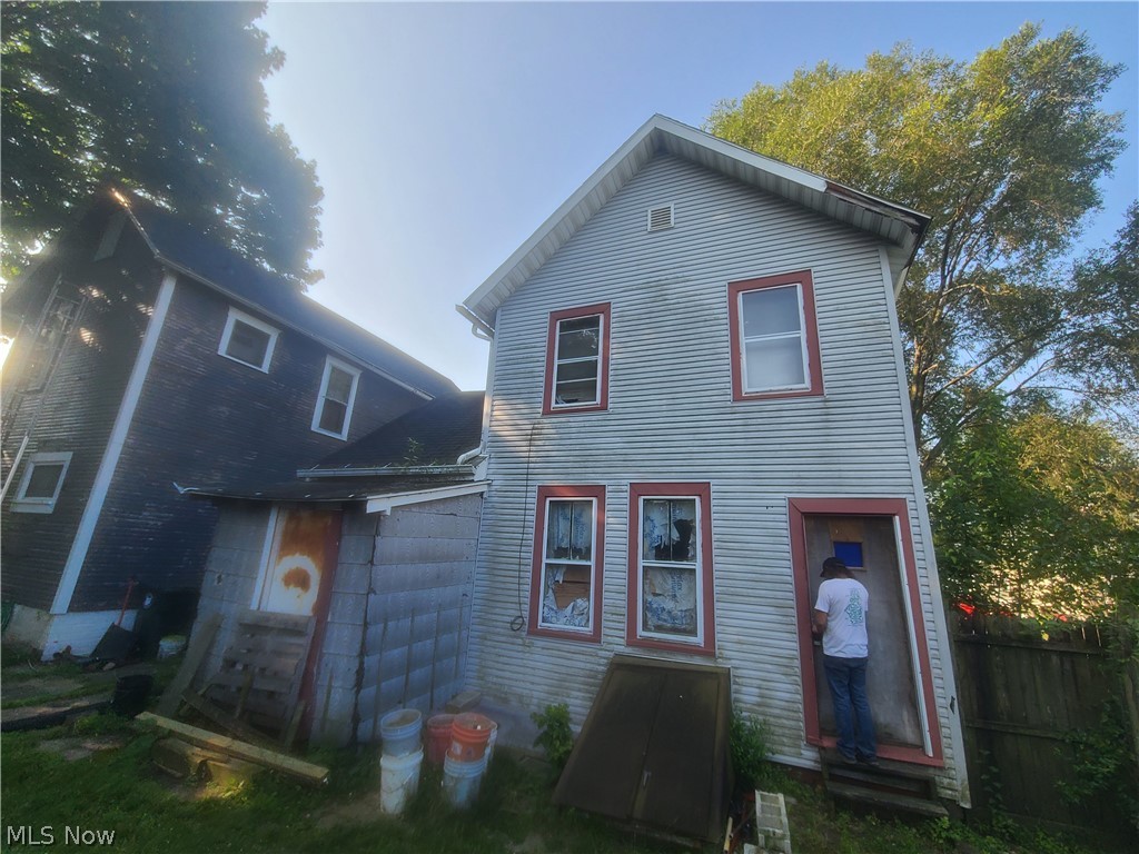 1023 4th Street SW Canton OH 44707