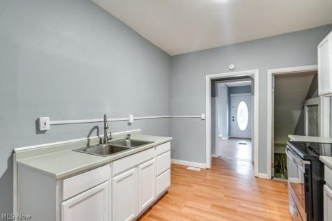 1607 9th Street SW Canton OH 44706