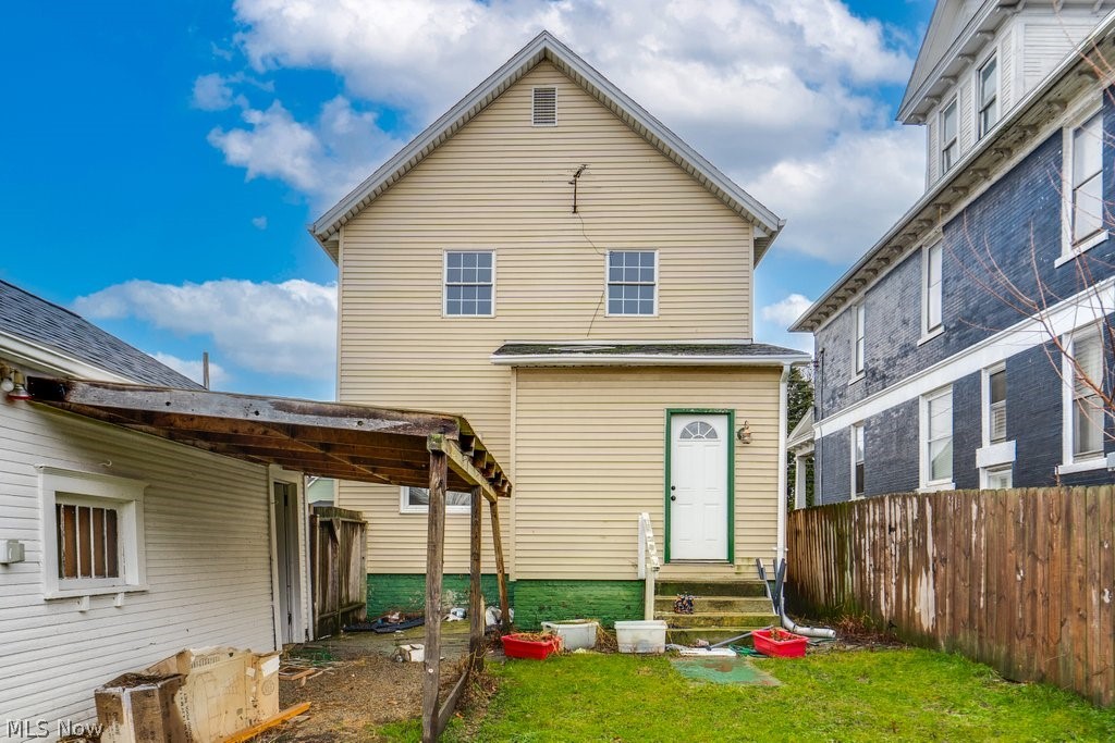 1607 9th Street SW Canton OH 44706