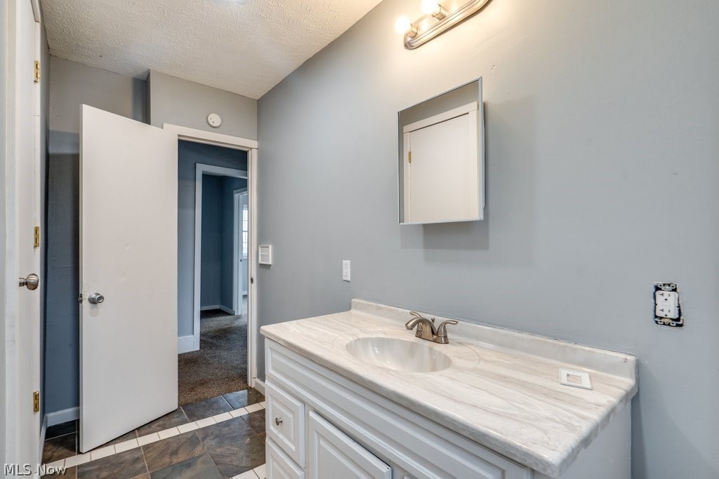 1607 9th Street SW Canton OH 44706