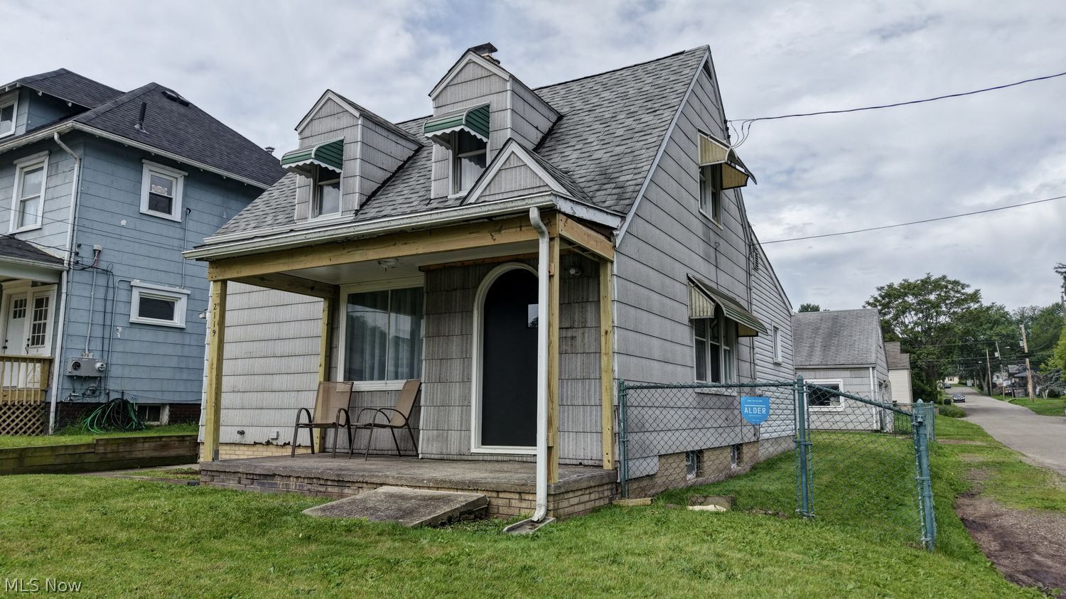 2119 Maple Avenue NE Canton OH 44714