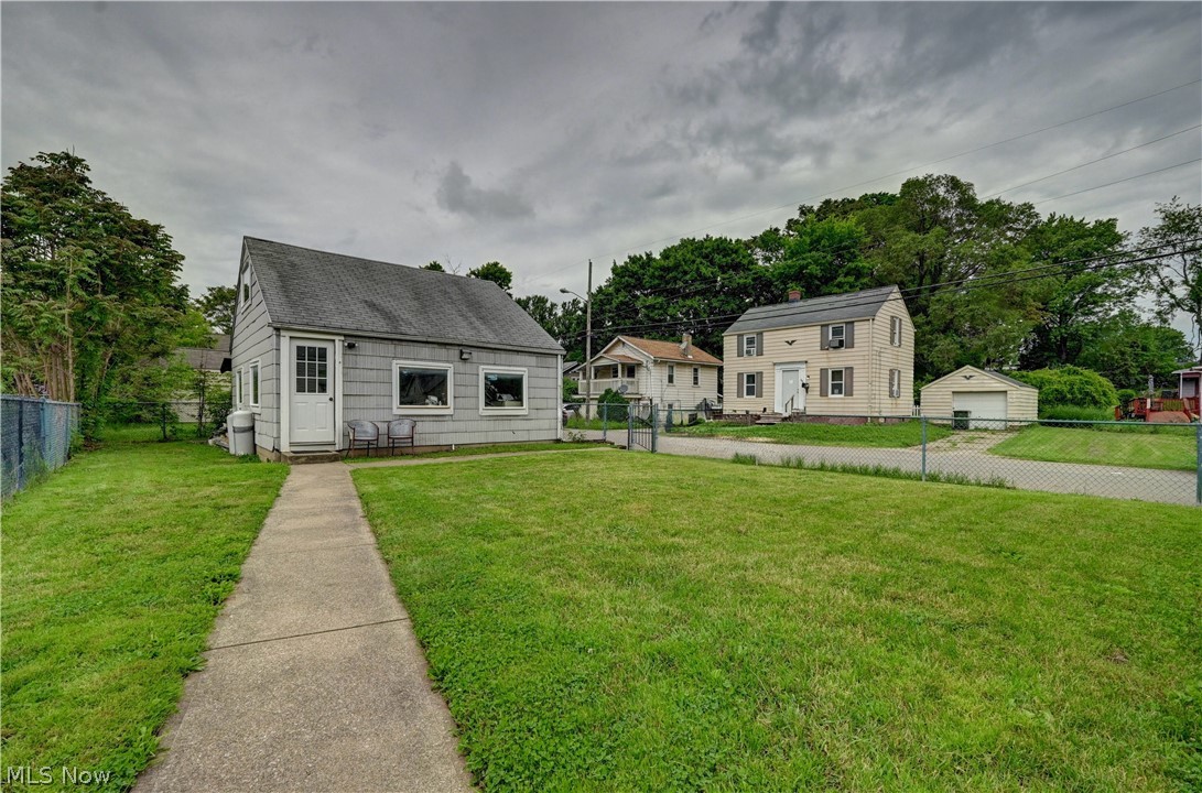 2119 Maple Avenue NE Canton OH 44714