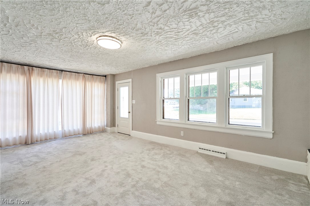 1102 Diagonal Road Akron OH 44320