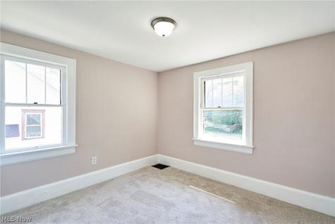 1102 Diagonal Road Akron OH 44320