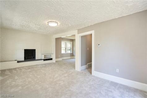 1102 Diagonal Road Akron OH 44320