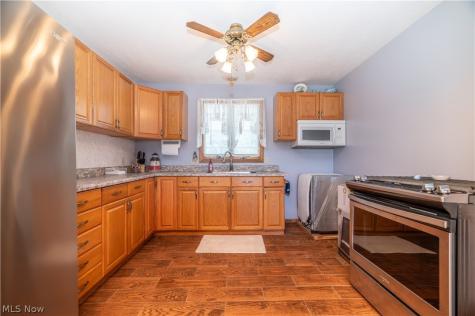 9388 Pearl Drive North Benton OH 44449