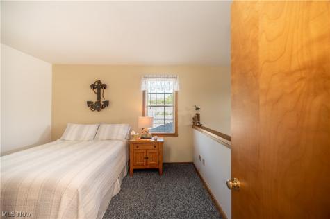 9388 Pearl Drive North Benton OH 44449