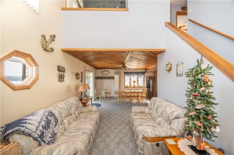 9388 Pearl Drive North Benton OH 44449